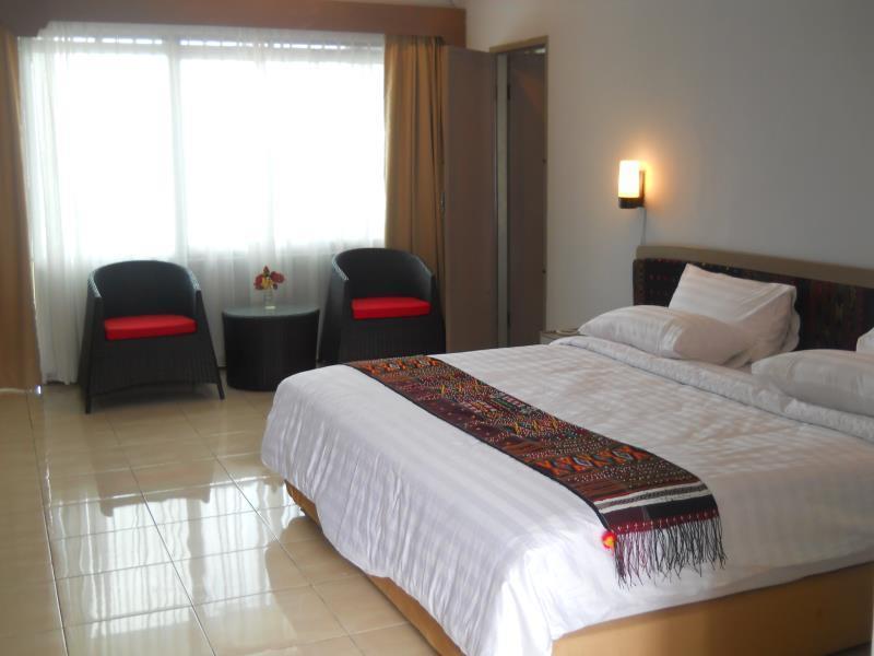 Patra Comfort Parapat Exterior photo