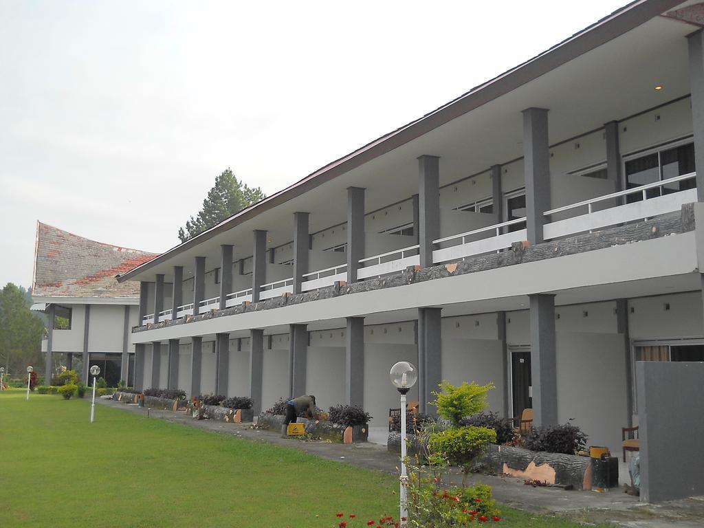 Patra Comfort Parapat Exterior photo