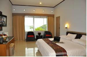 Patra Comfort Parapat Exterior photo